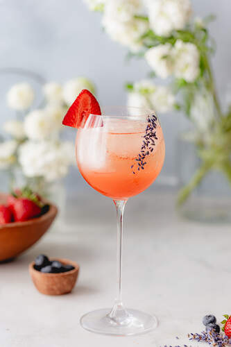Bubbly Lavender Rosé Prosecco Cocktail Recipe