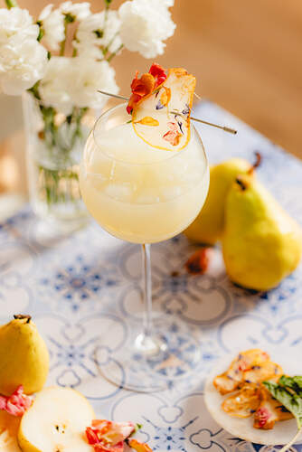 Vanilla Pear Spritz Prosecco Cocktail