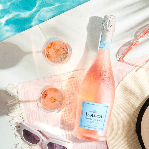 Prosecco Rosé at the Pool
