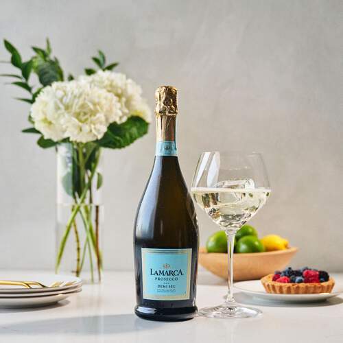 Prosecco Demi Sec lifestyle image