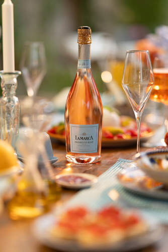 Prosecco lifestyle image
