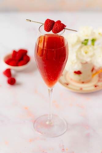Raspberry Rosé Fizz