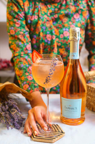 Bubbly Lavender Rosé Cocktail