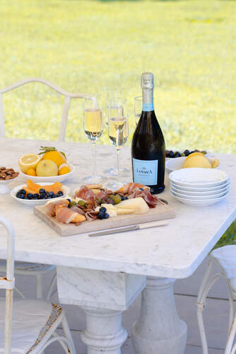 Mother's Day Prosecco Brunch table
